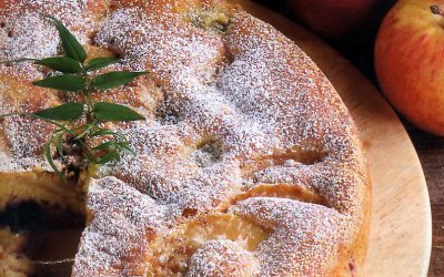 Torta di uva e mele